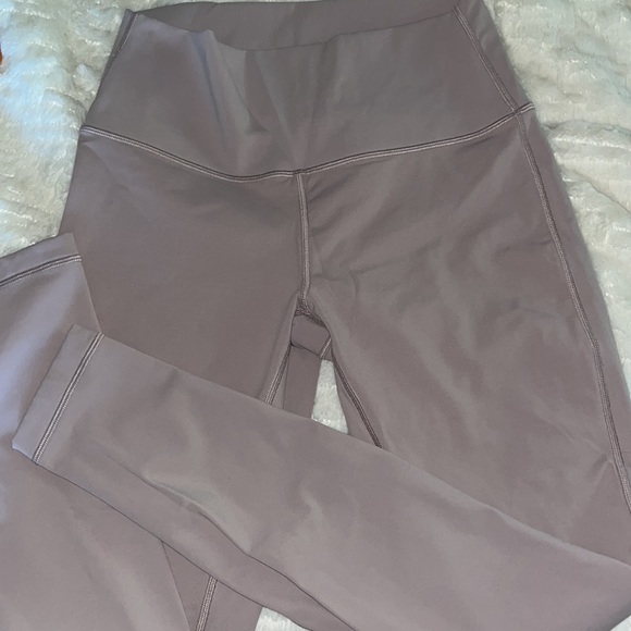Lilac lululemon leggings - Picture 6 of 6